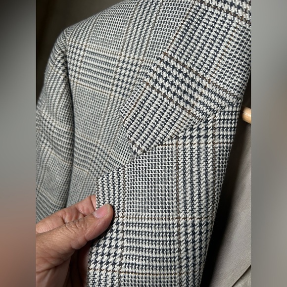 Burberry Jackets & Coats | Vintage Burberry Blazer - Picture 14 of 14